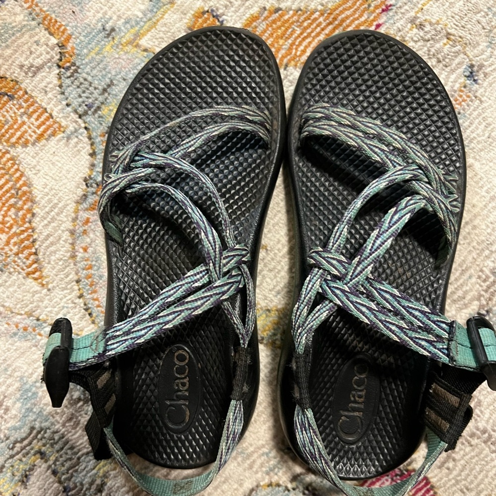 Chacos big girl size 4